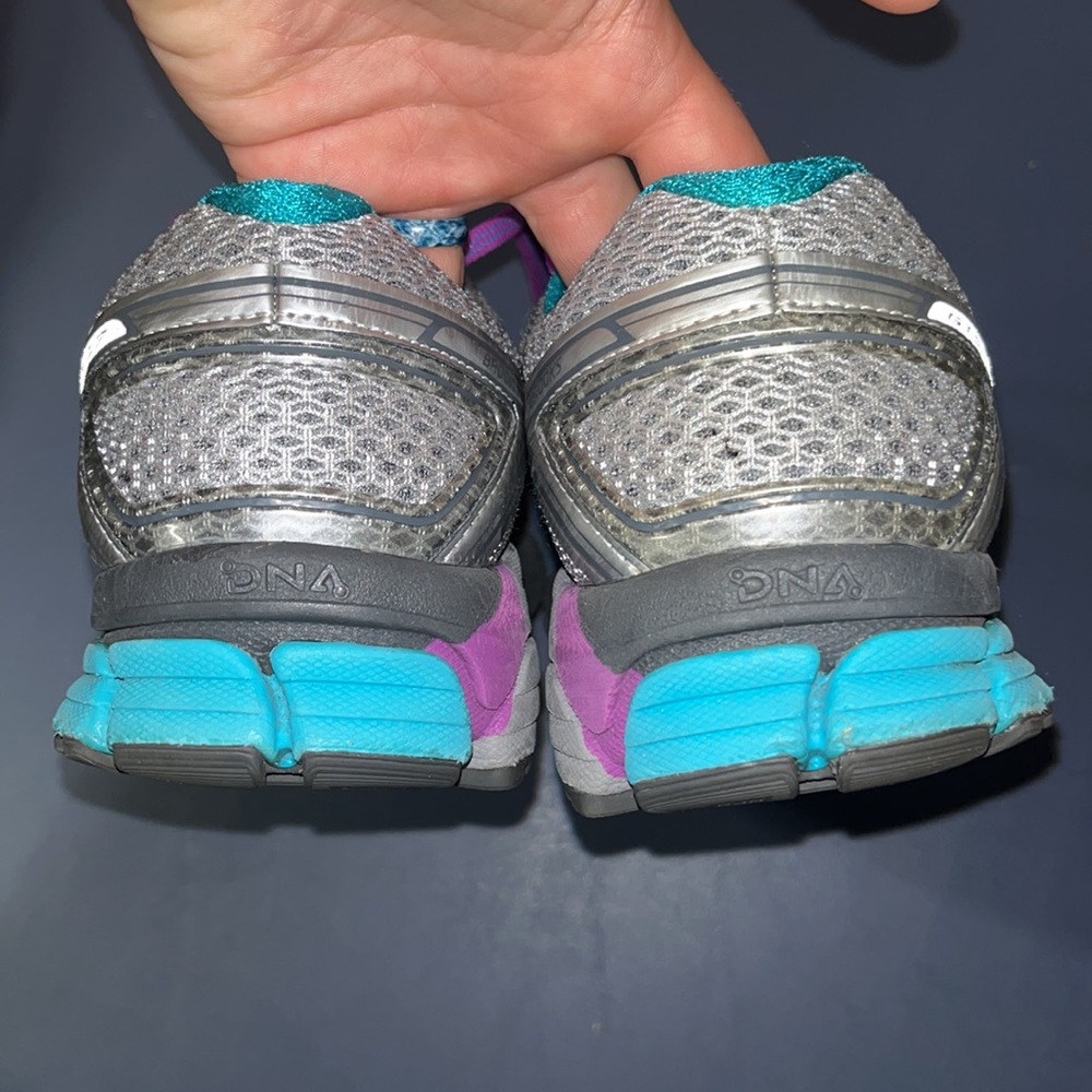 Brooks GTS Seventeen running shoes - Picture 7 of 11